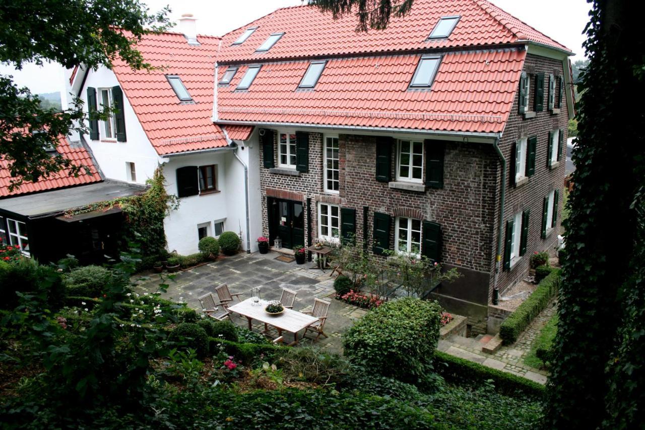 Landhaus In Idyllischer, Ruhiger Lage Und Flughafennaehe Ратинген Экстерьер фото